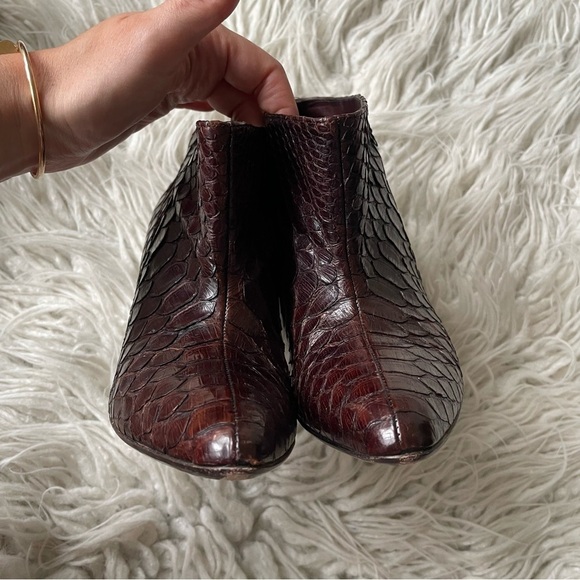 Balenciaga Brown Python Snake Leather Pointed Toe Heeled Ankle Bootie Size 39 - Picture 4 of 11